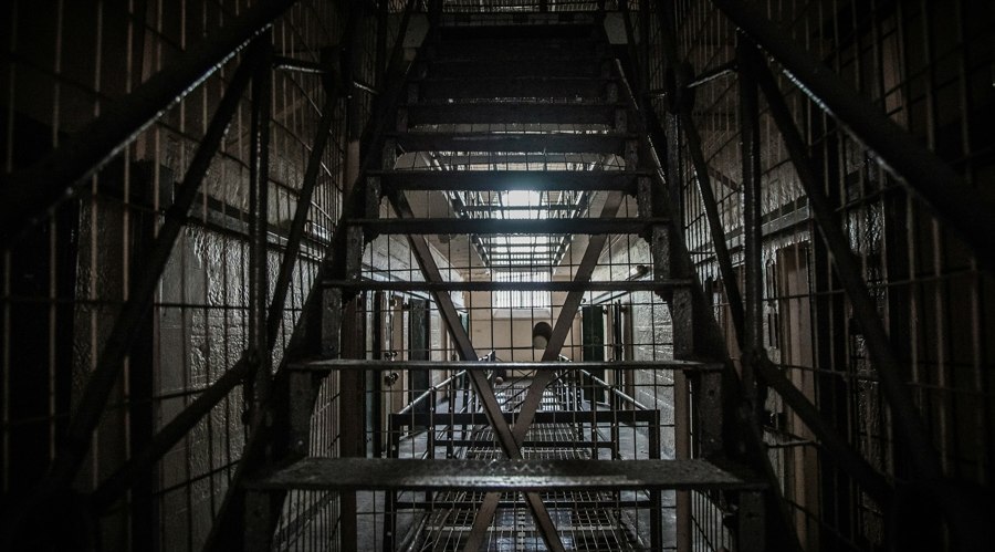 美股前瞻 | 三大股指期货齐涨 关税政策引发华尔街滞胀忧虑